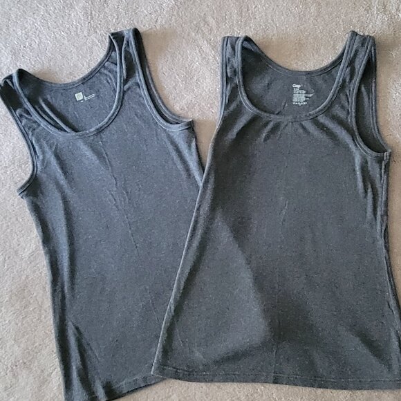 GAP Bundle of 2 Tank Tops Gray - Picture 1 of 4